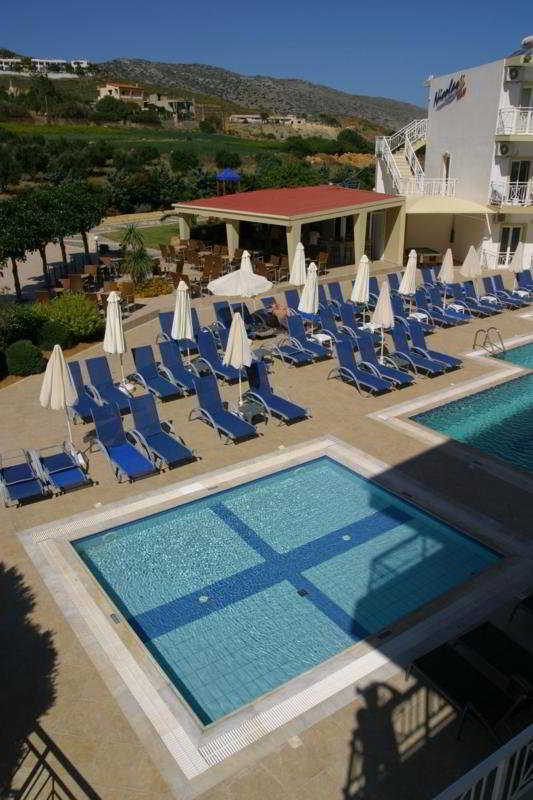 Hotel Chrissy'S Paradise Agia Pelagia  Facilidades foto