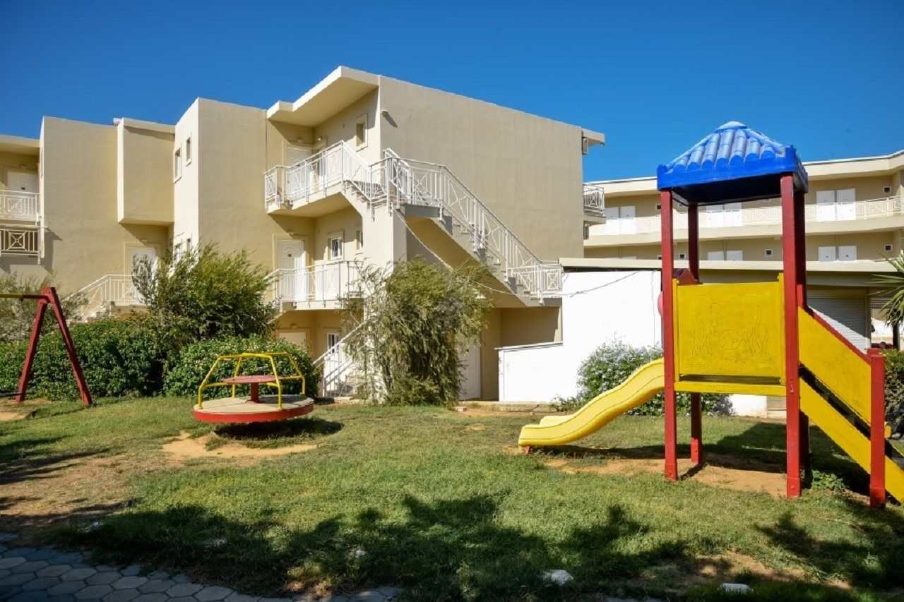 Hotel Chrissy'S Paradise Agia Pelagia  Exterior foto